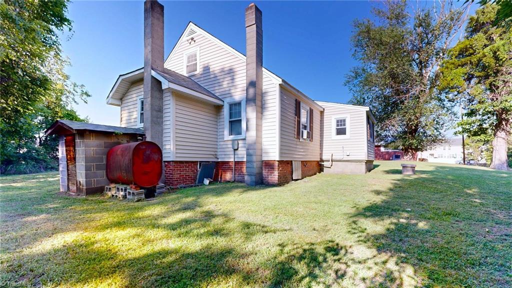 5388 Braxton Craven Road Property Photo 2