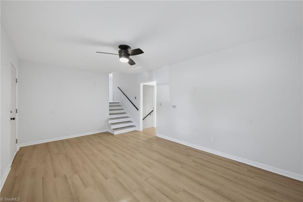 1320 Underwood Avenue Property Photo 6