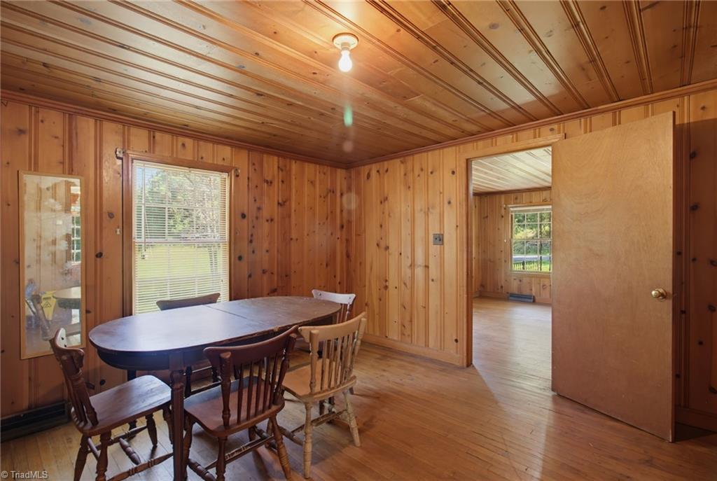 5650 Waller Road Property Photo 14