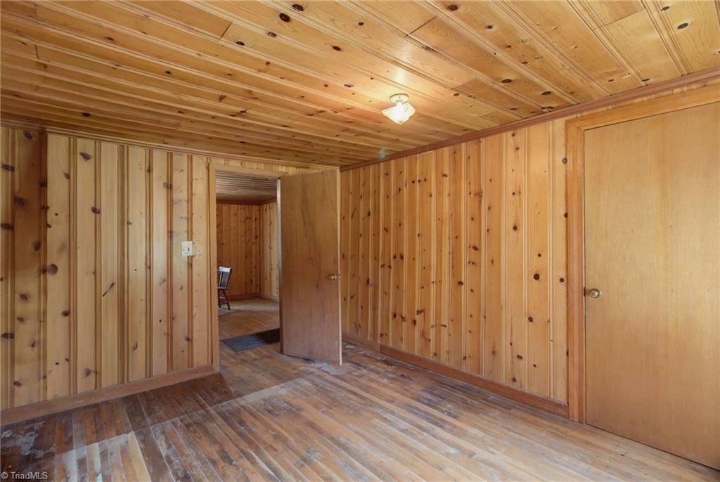5650 Waller Road Property Photo 22