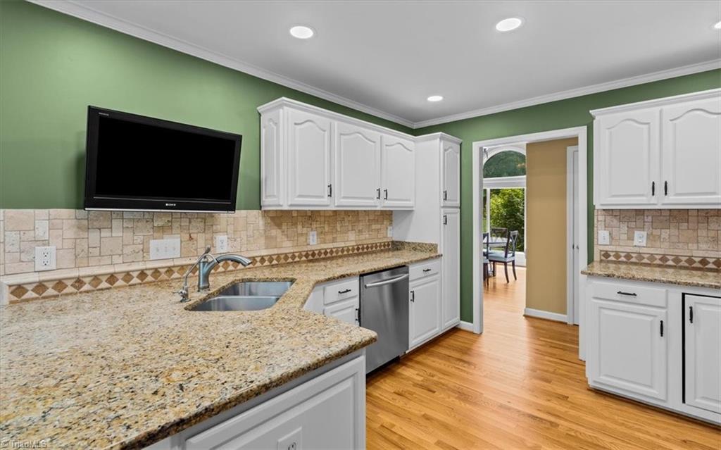 592 Carson Ridge Drive Property Photo 12