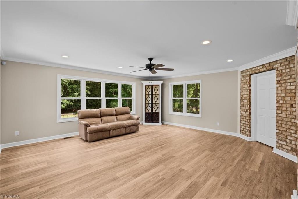 592 Carson Ridge Drive Property Photo 26