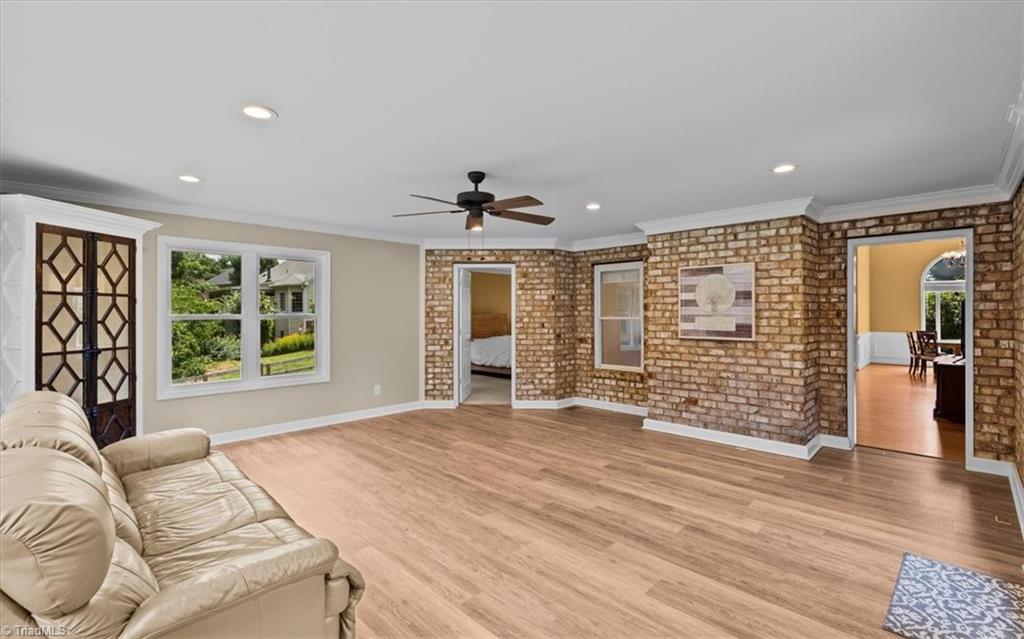 592 Carson Ridge Drive Property Photo 28