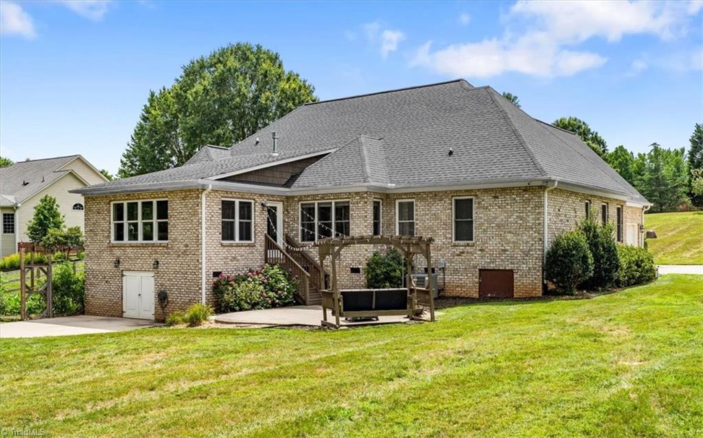 592 Carson Ridge Drive Property Photo 32