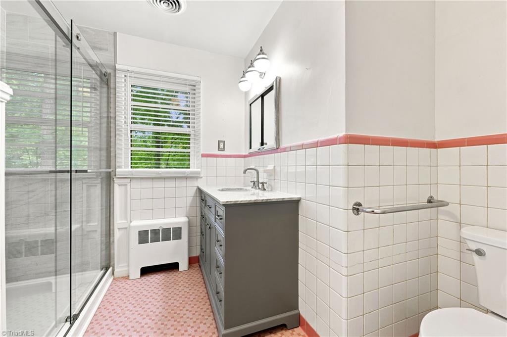 1501 Westridge Road Property Photo 13