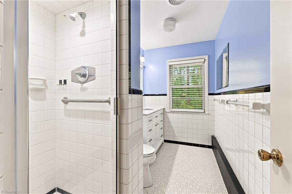 1501 Westridge Road Property Photo 19