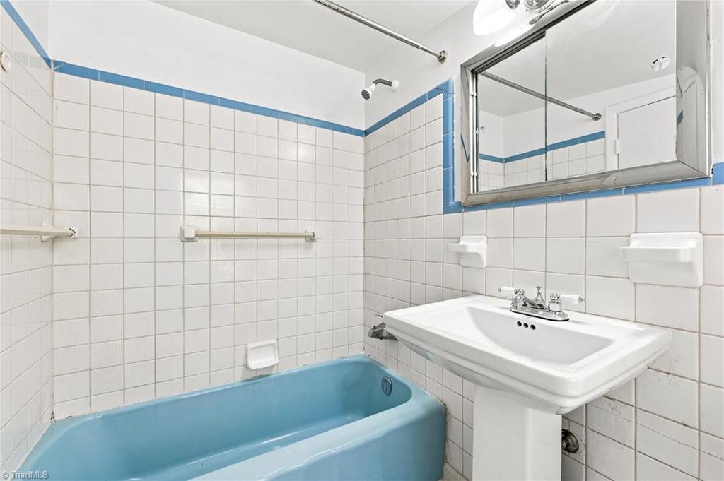 1501 Westridge Road Property Photo 35