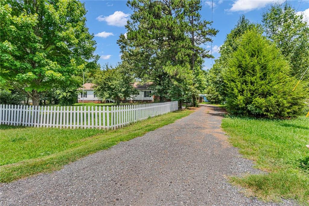 515 Wafford Road Property Photo 5