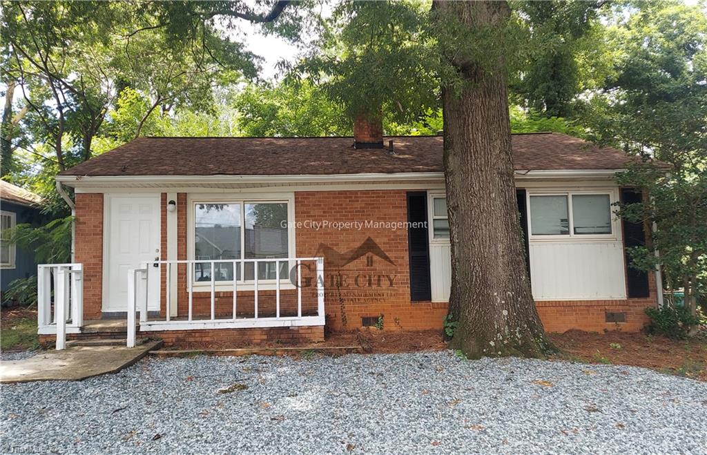 1903 Apex Place Property Photo 1