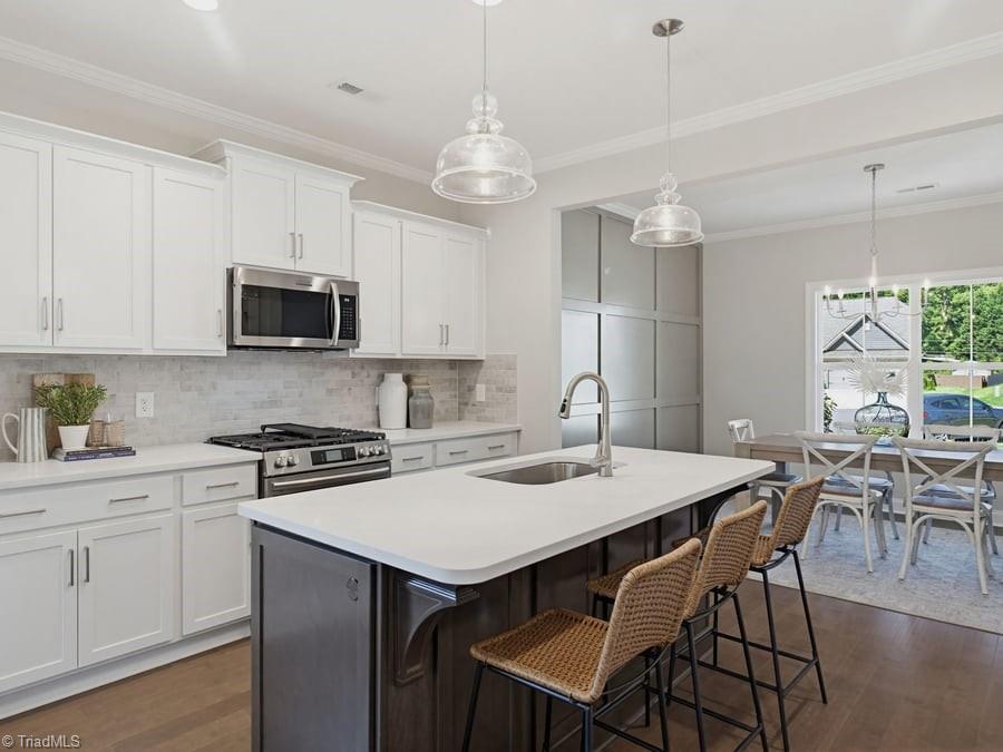 811 Gibb Street Property Photo 8