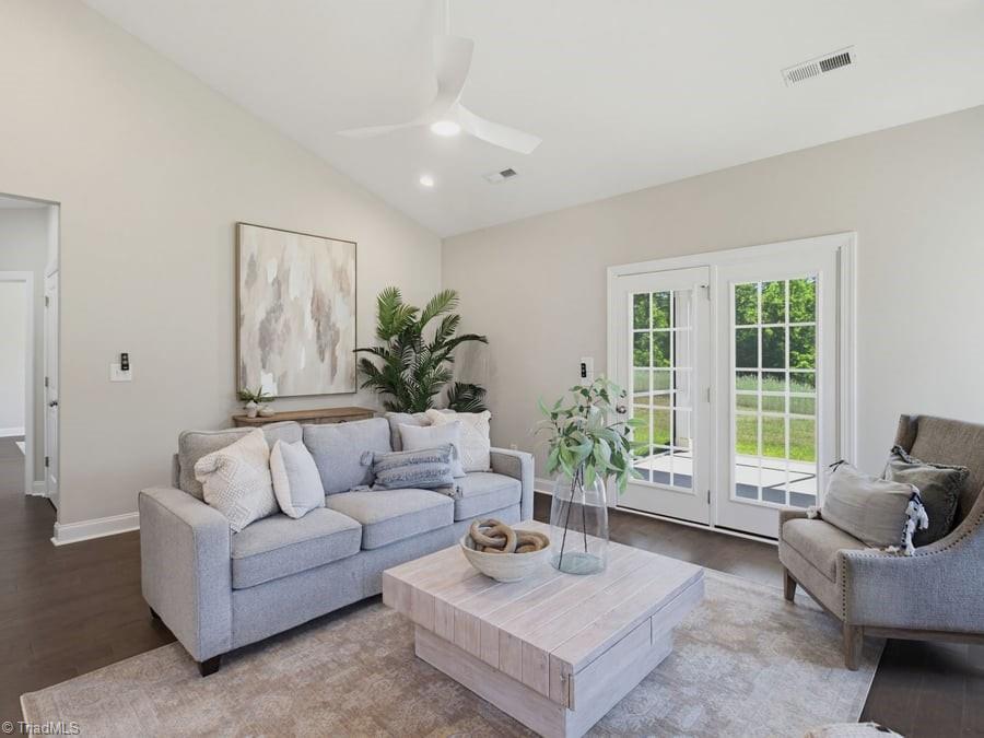 811 Gibb Street Property Photo 10