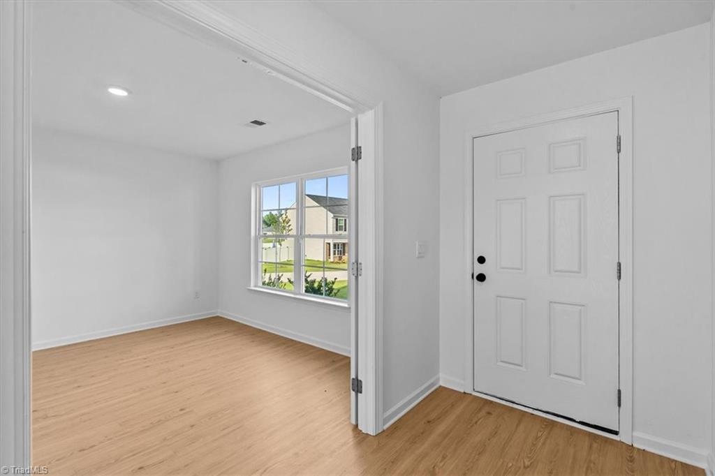 436 Jackson Way Property Photo 6