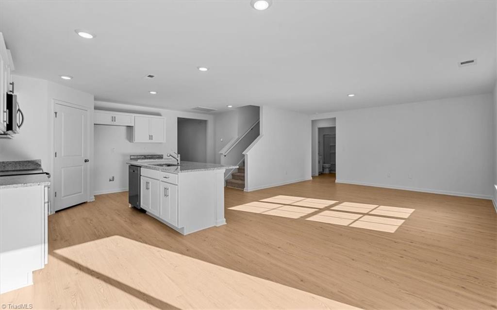 436 Jackson Way Property Photo 17