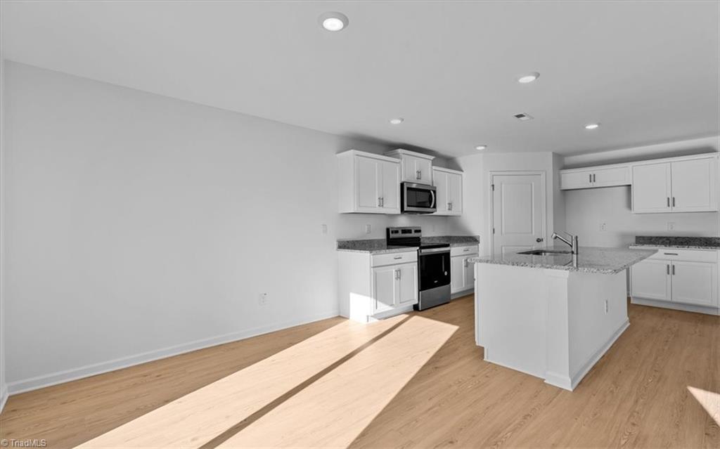 436 Jackson Way Property Photo 18