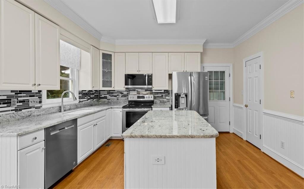 2609 Baytree Drive Property Photo 11