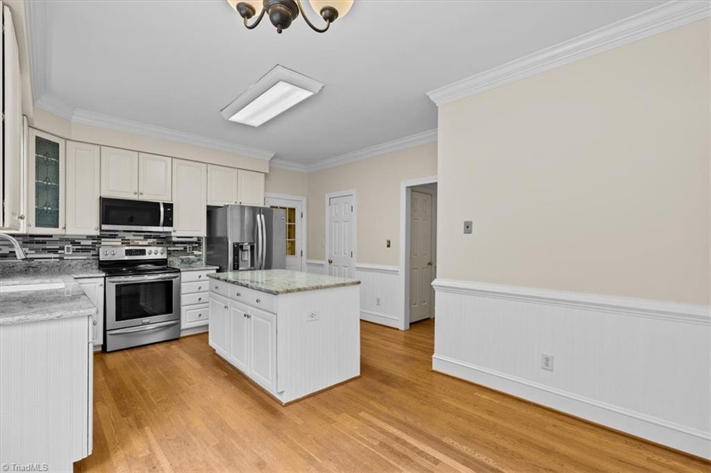 2609 Baytree Drive Property Photo 14