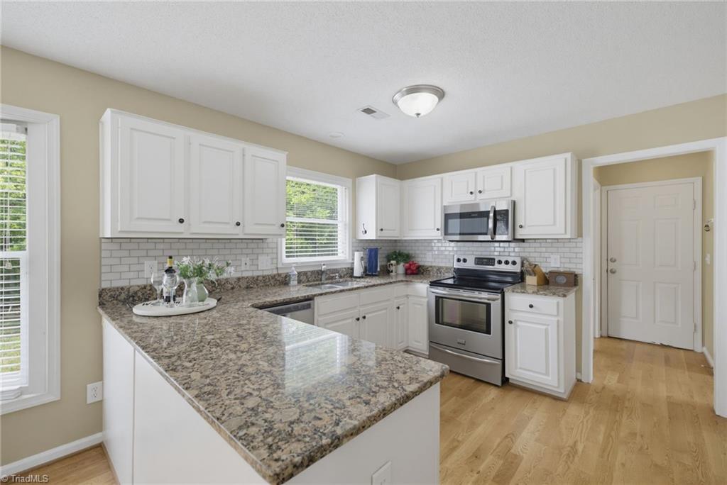 3312 Stable Court Property Photo 4