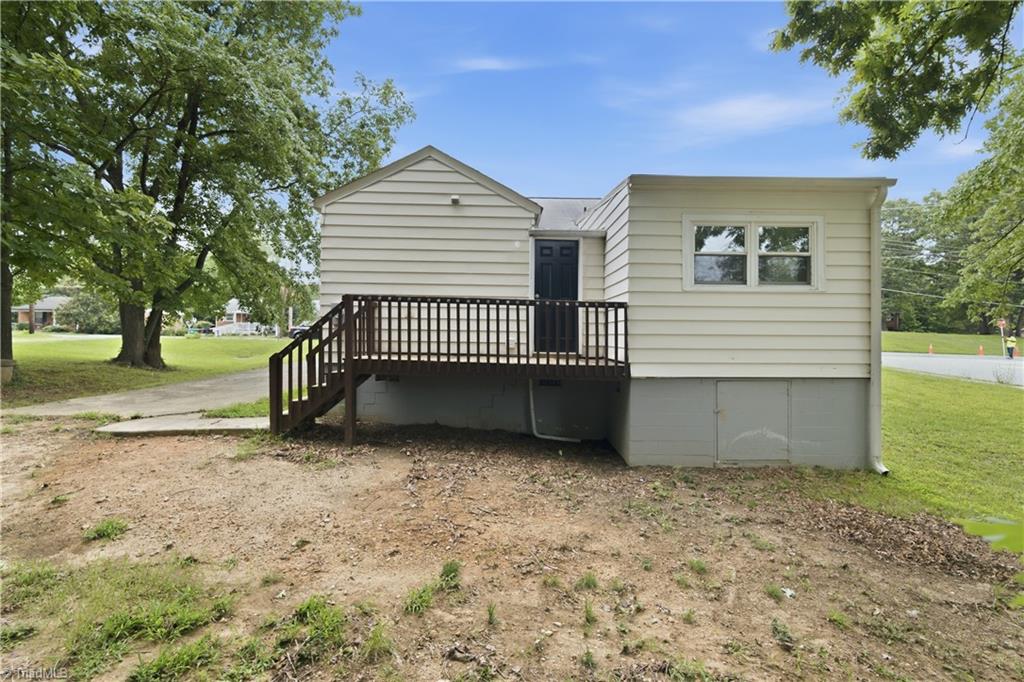 1616 Guyer Street Property Photo 35