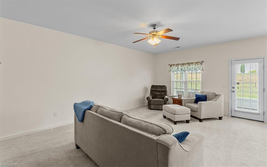 6002 Trailshead Drive Property Photo 4