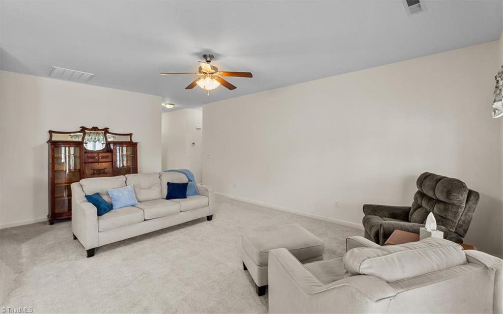 6002 Trailshead Drive Property Photo 5