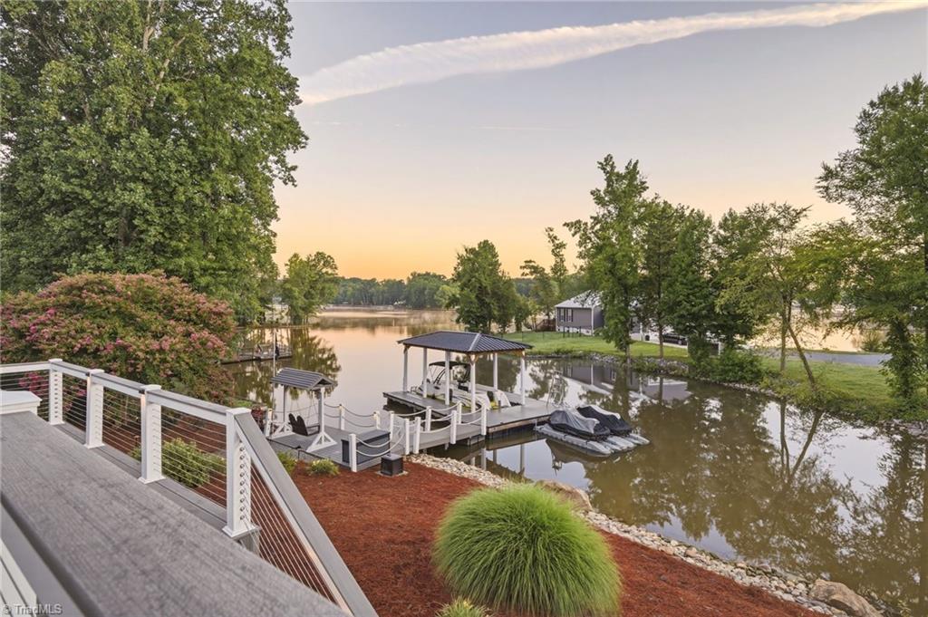 1742 Riverview Road Property Photo 8