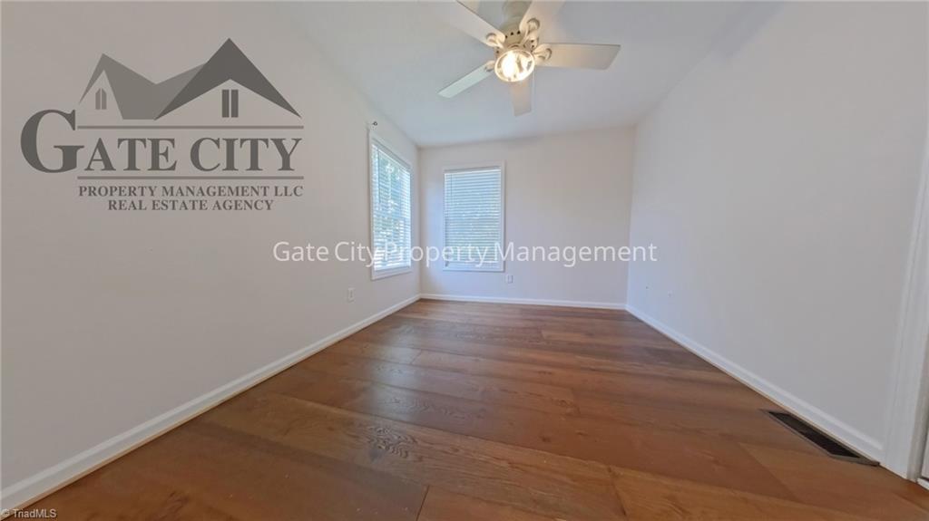 301 Cloverdale Drive Property Photo 6