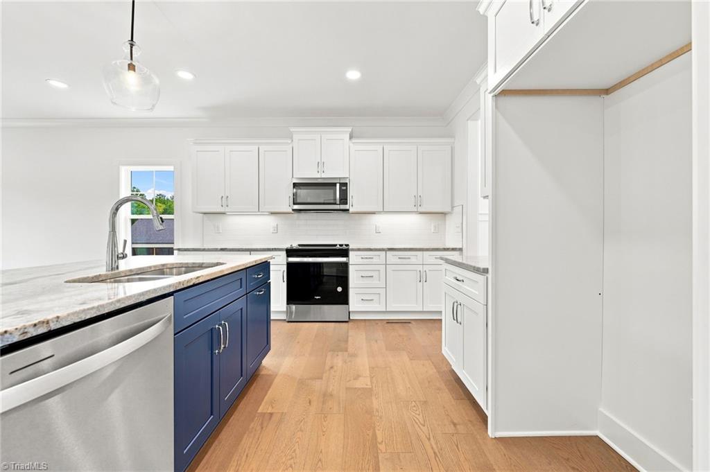 377 Lenalan Drive Property Photo 19