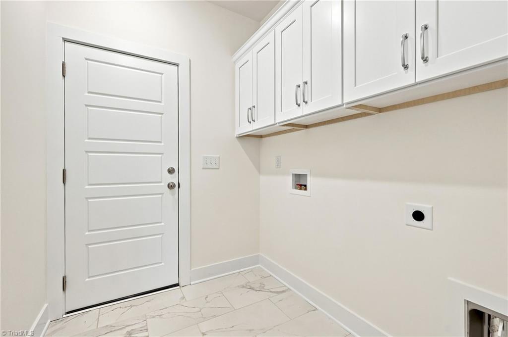 377 Lenalan Drive Property Photo 27