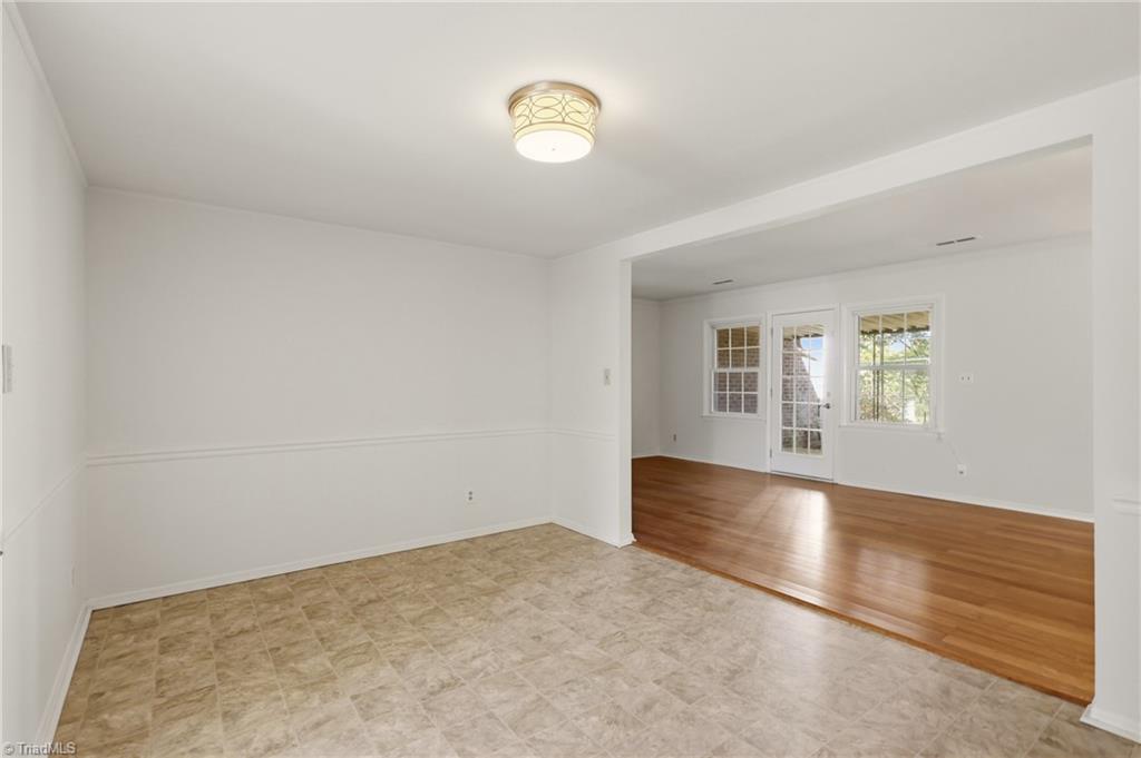 2902 Saint Marks Road Property Photo 9
