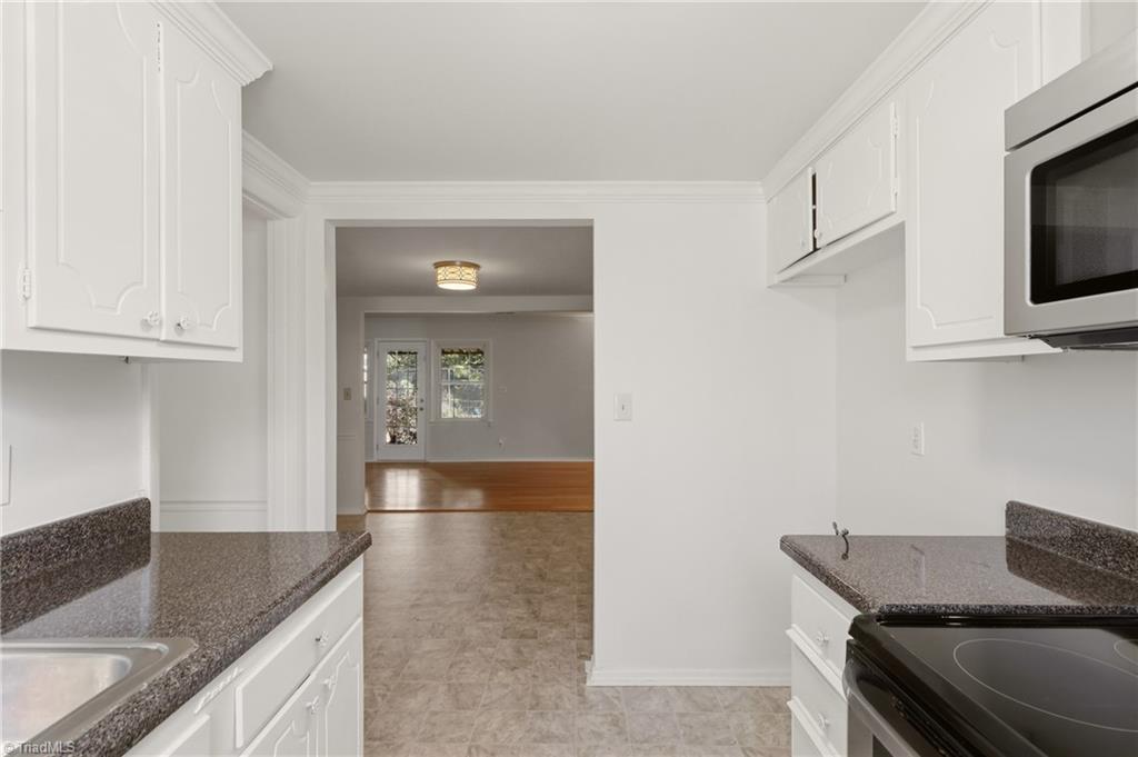 2902 Saint Marks Road Property Photo 14