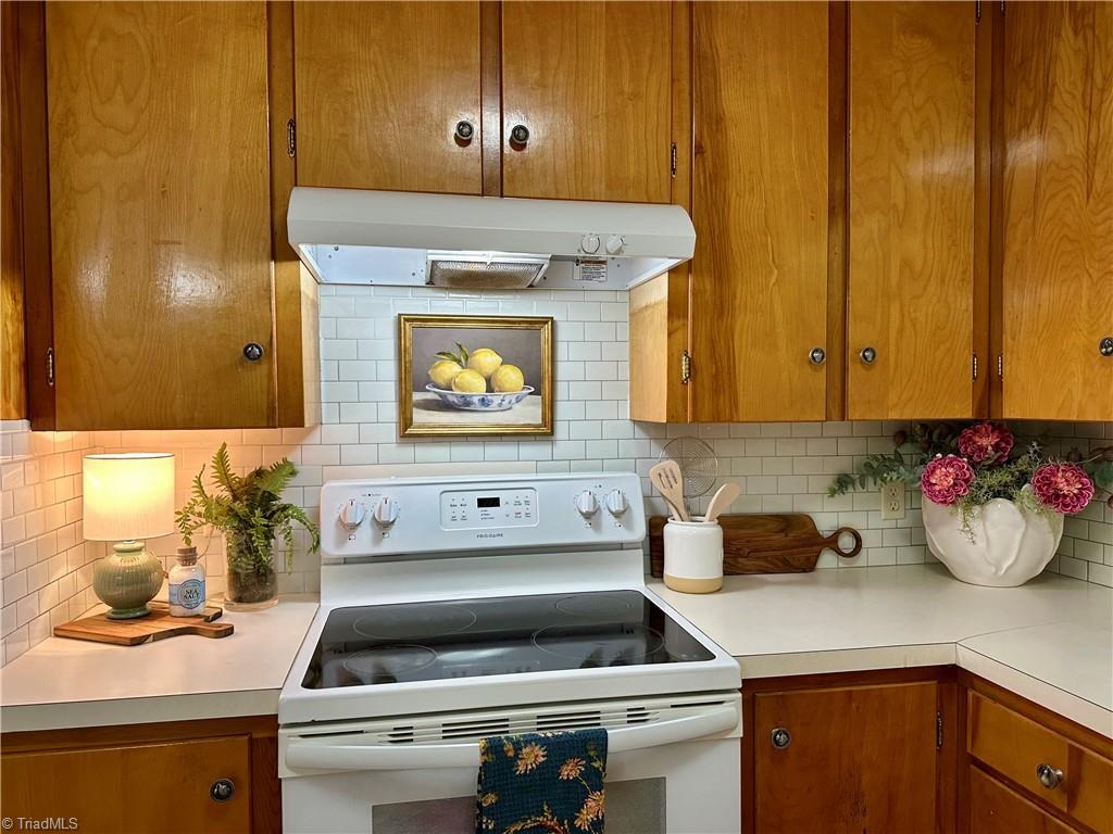 549 Conrad Road Property Photo 18