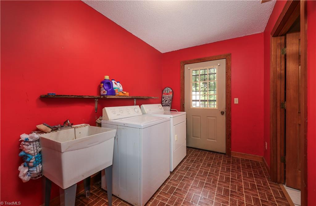 2717 Nc Highway 49 S Property Photo 16