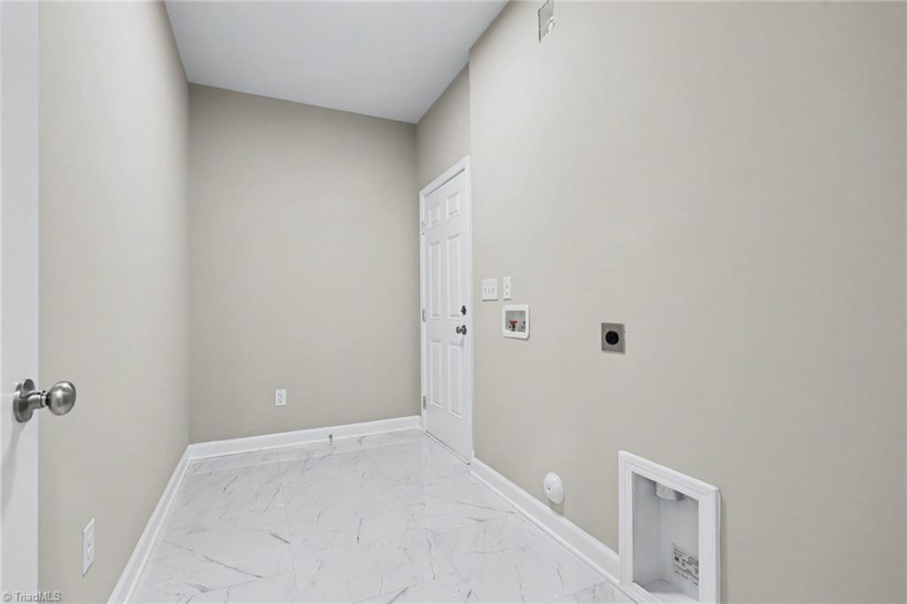 125 City Line Drive Property Photo 17