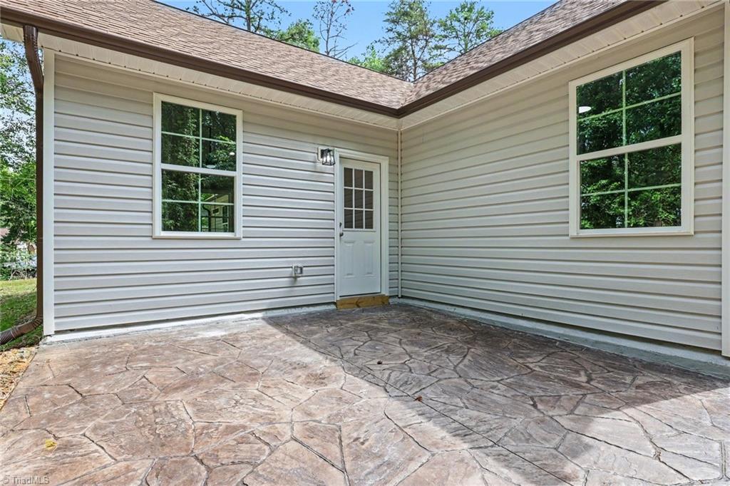 125 City Line Drive Property Photo 27