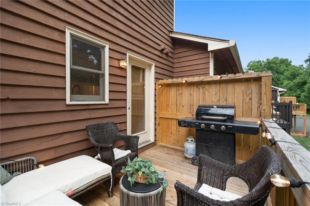 524 Rock Cliff Court Property Photo 8