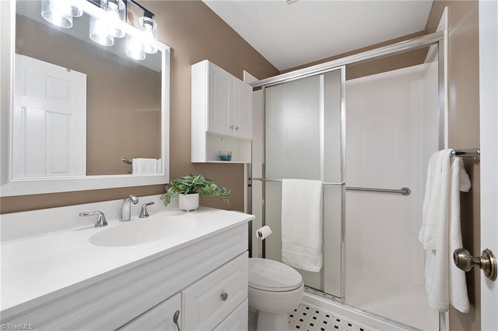 524 Rock Cliff Court Property Photo 23