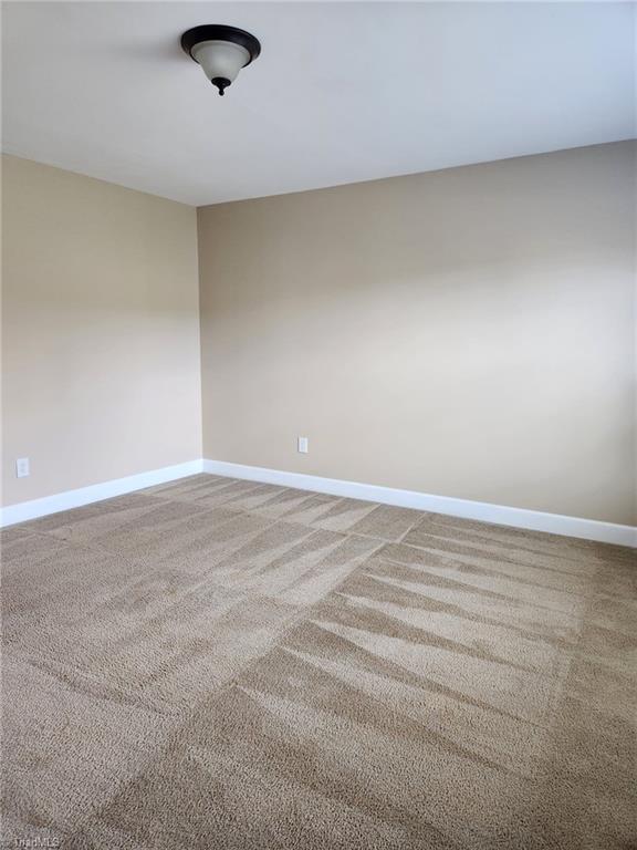 5425 Broadleaf Road Property Photo 14