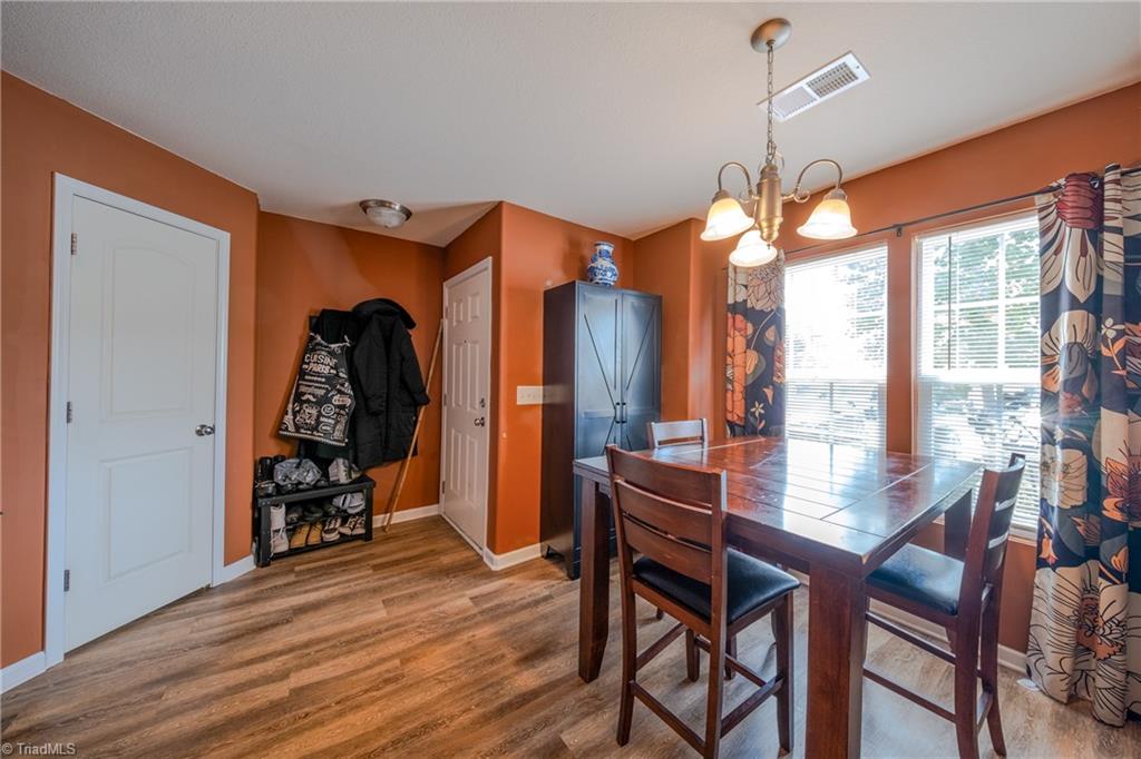 1166 Brooksridge Way Property Photo 2