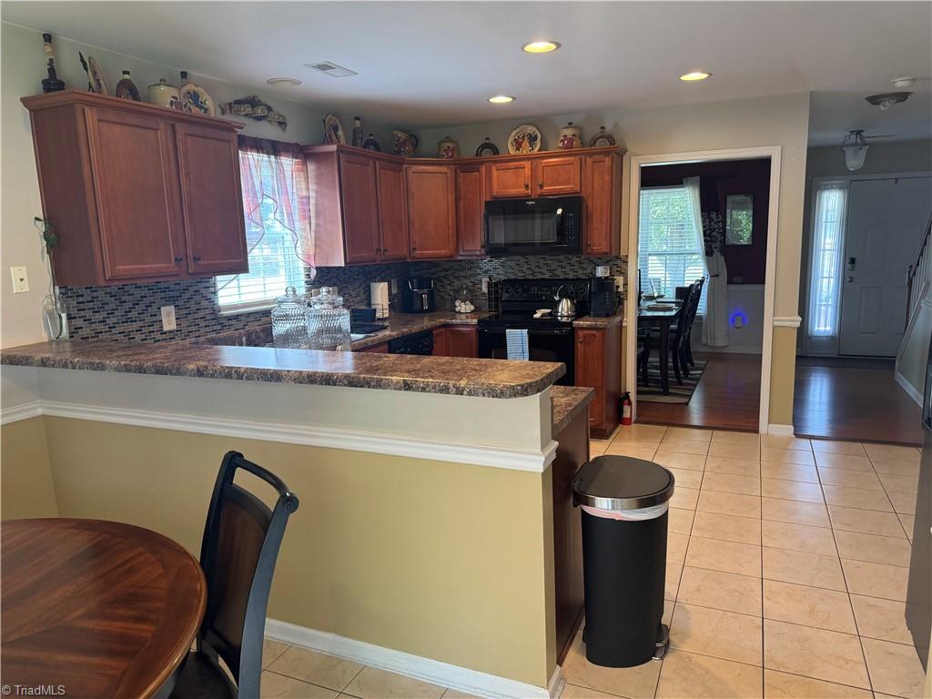 1228785 Property Photo 3