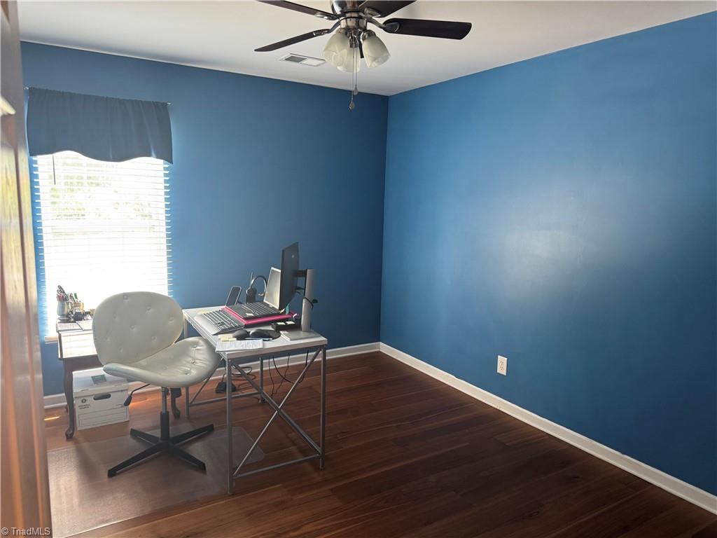 1228785 Property Photo 18