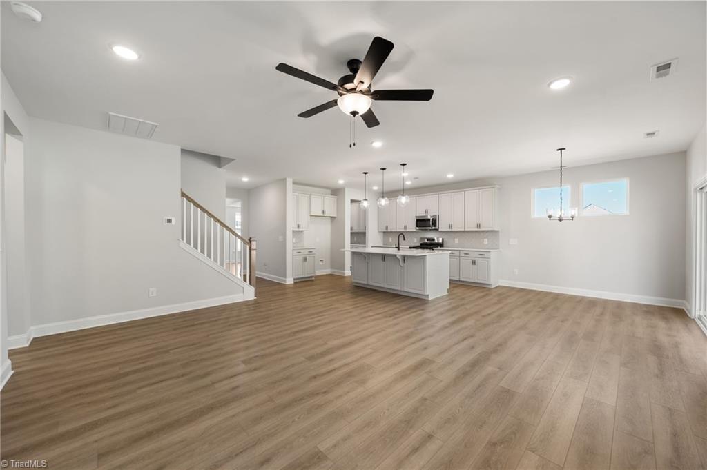 878 Brooklet Court Property Photo 15