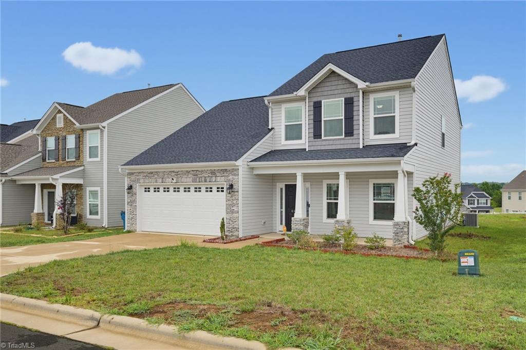 668 Palomino Mustang Drive Property Photo 1