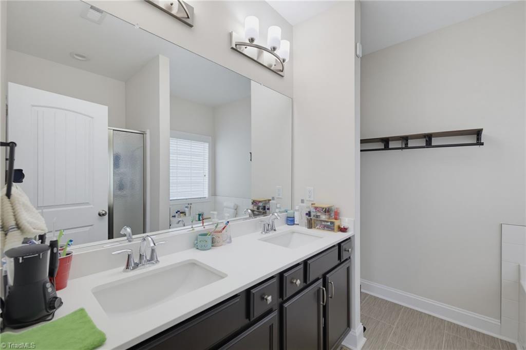 668 Palomino Mustang Drive Property Photo 15