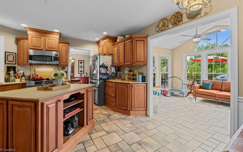4904 Jessup Grove Road Property Photo 11