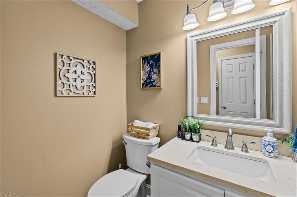 4904 Jessup Grove Road Property Photo 14