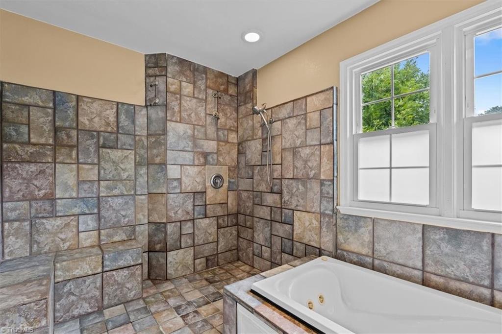 4904 Jessup Grove Road Property Photo 19