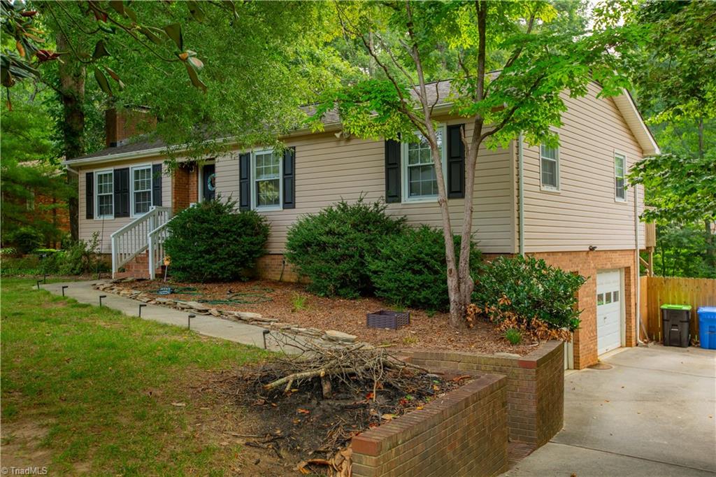 5343 Mapleton Street Property Photo 2
