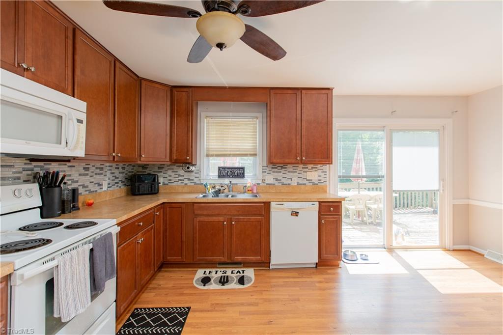5343 Mapleton Street Property Photo 8