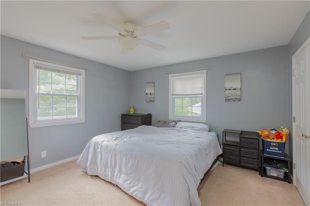 5343 Mapleton Street Property Photo 10
