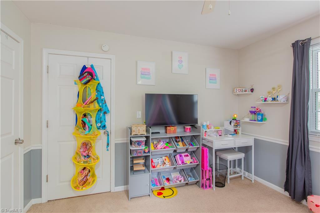 5343 Mapleton Street Property Photo 14